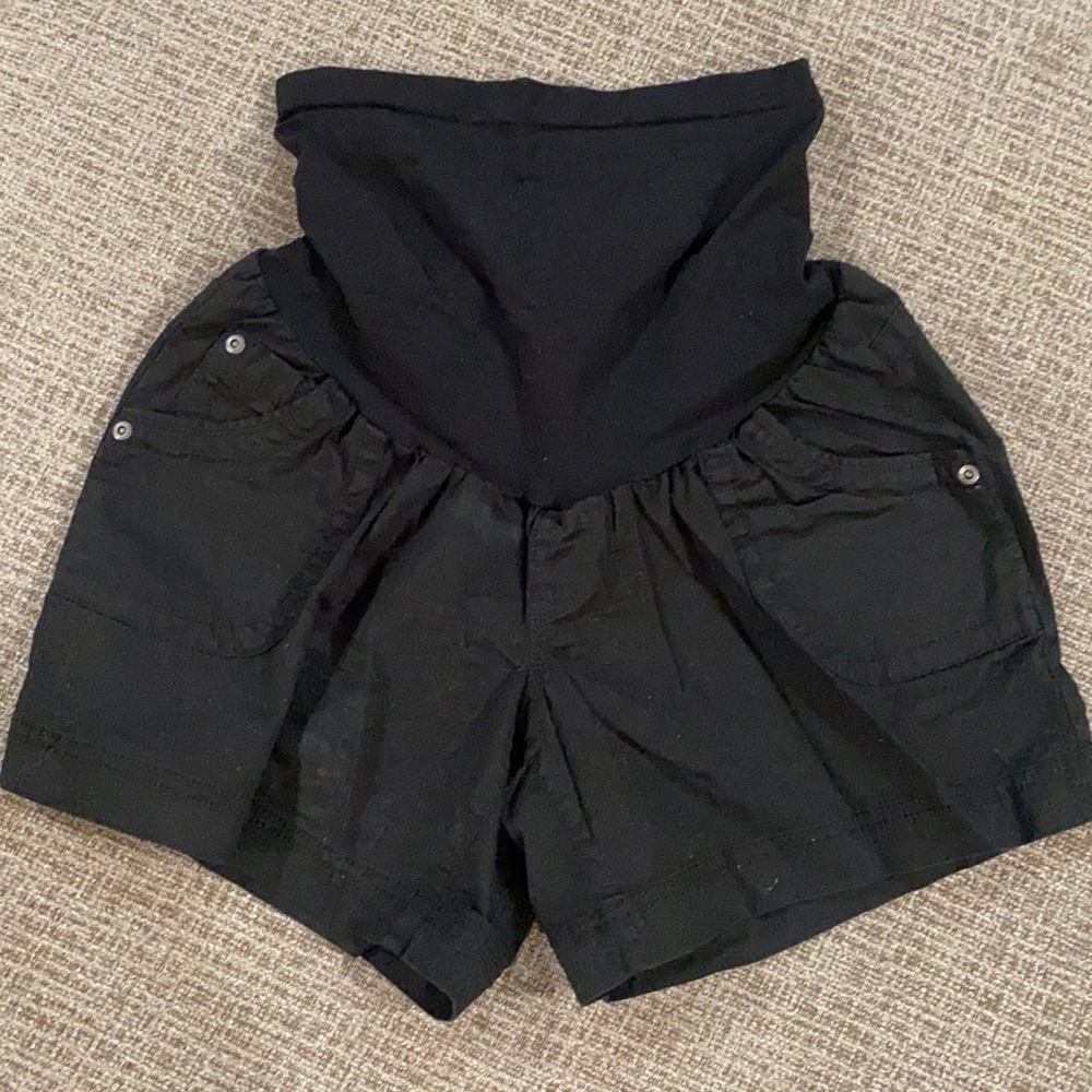 Motherhood maternity black shorts